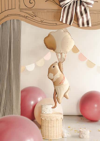 Balon miš sa balonima