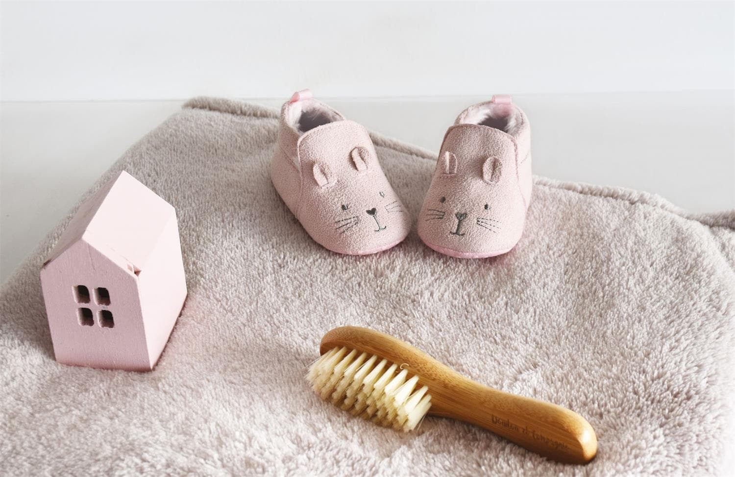 Baby pink- CHAUSSONS BEBE 3